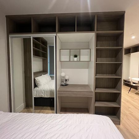London Heathrow Airport Apartment Voyager House Terminal 12345 - Ev Electric And Parking Available! Hillingdon Exterior foto